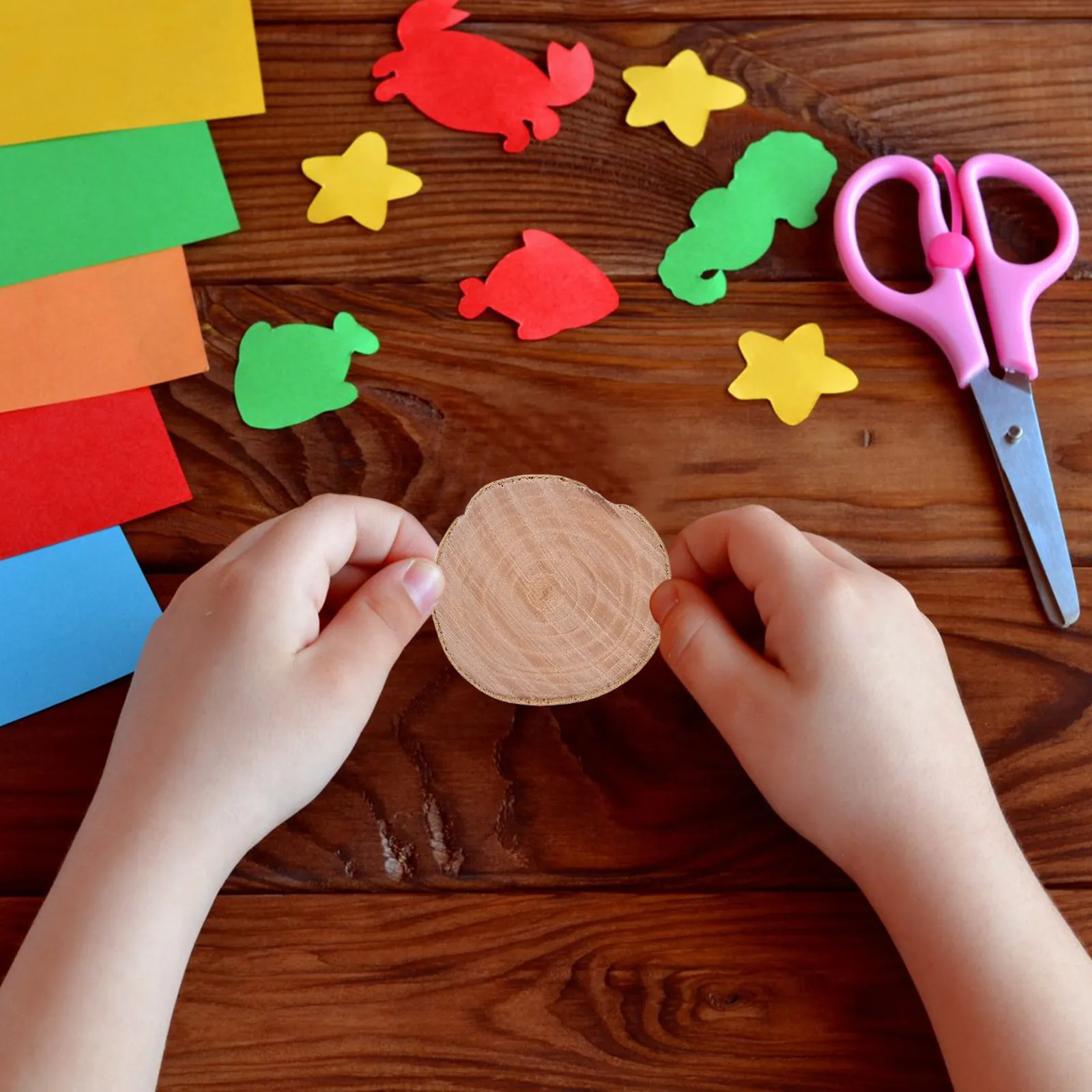 

18Pcs Tree Trunk Decoration Creative DIY Wood Pieces for Home Garden Handicrafts Natural Wood Slices Round Shapes 5-8Cm