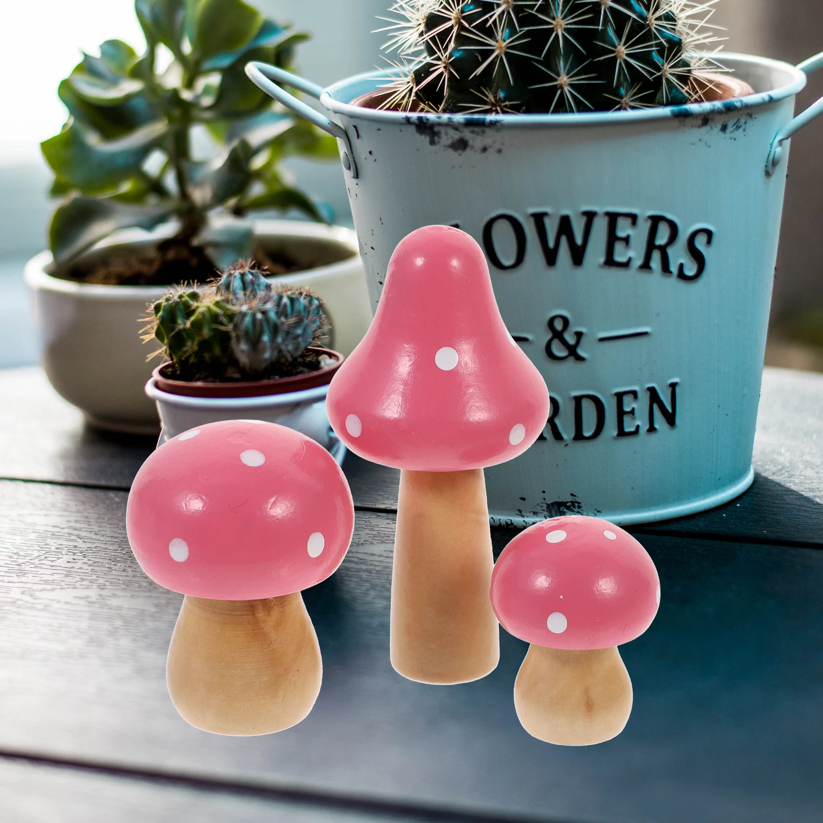 

3 pcs Miniature Mushroom Ornament Decor Supplies Durable Wood Material Long Term Use Pink Fairy Desk Statue Garden Atmosphere