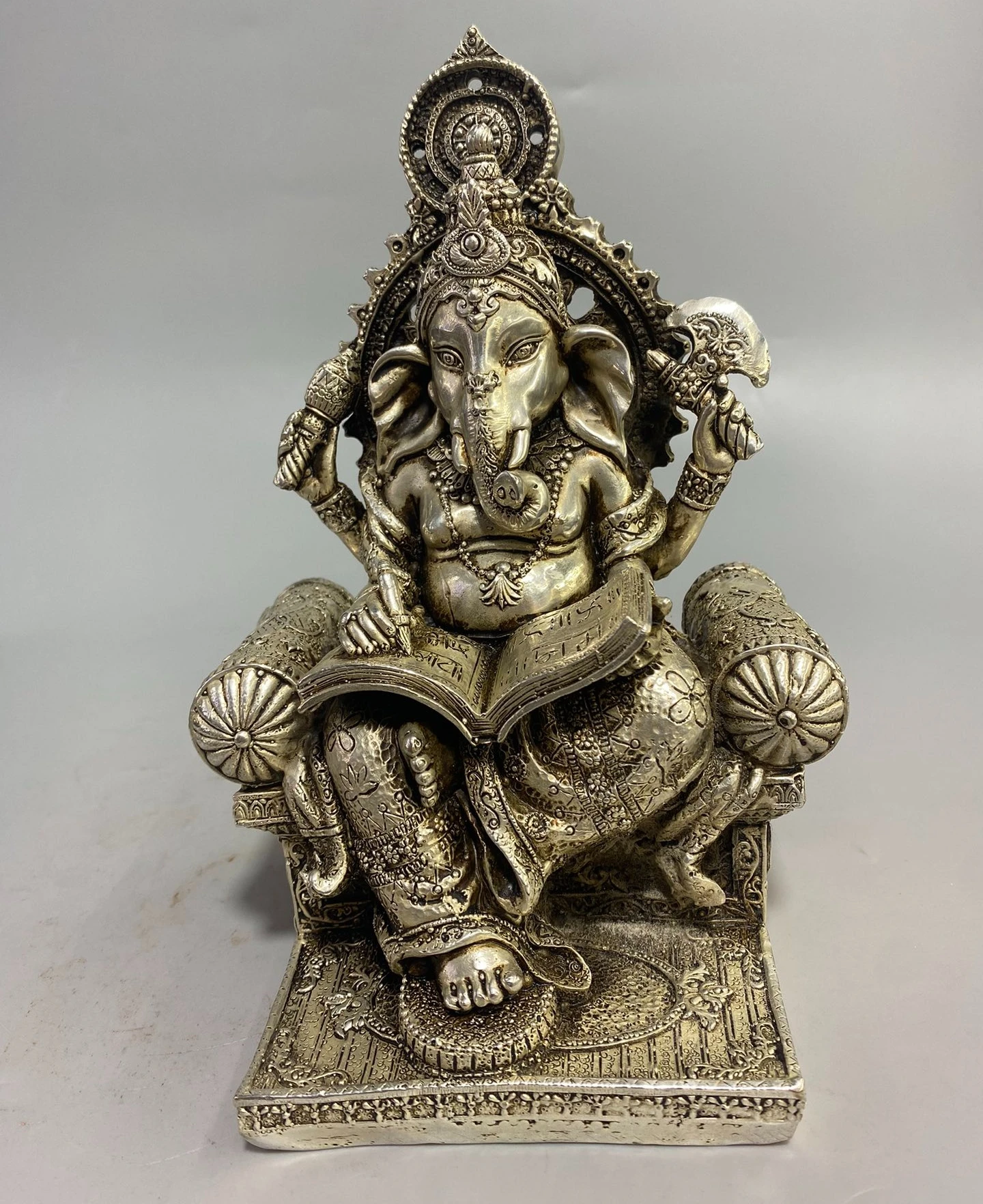 Old Tibet Buddhism White Cooper Ganapati Ganesh Lord Ganesha Elephant Buddha Statue