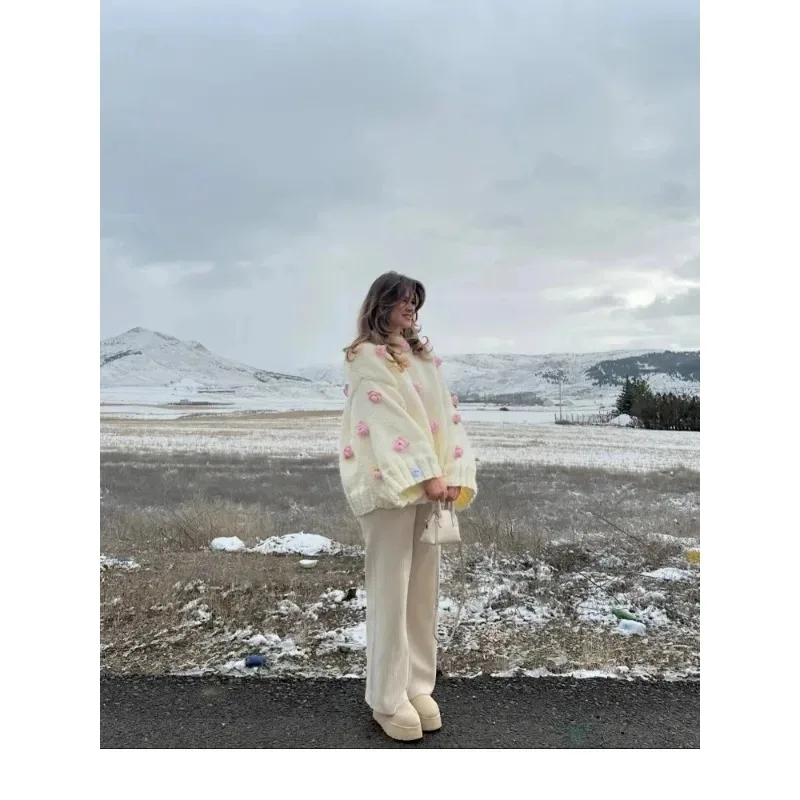 

Женский вязаный свитер оверсайз с 3D цветами, свободный крой, круглый вырез, широкие длинные рукава, осенне-зимний, шикарный, модный трикотаж