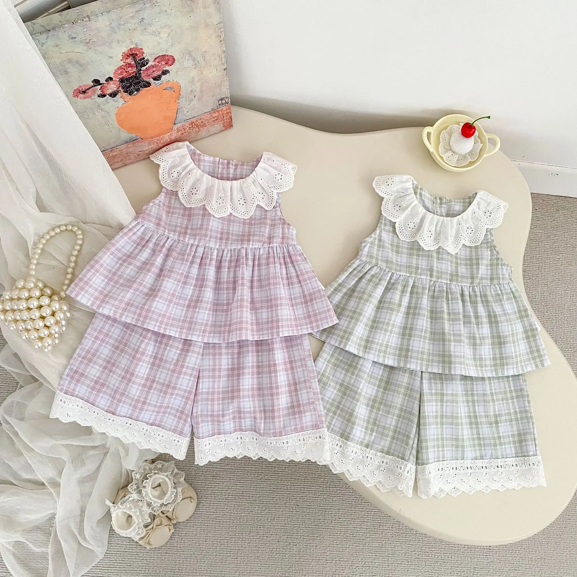 2026 Girls' Summer Sleeveless Set with Checkered Lace Collar Top, Wide Leg Pants, Baby Girl Outing Two Piece Set