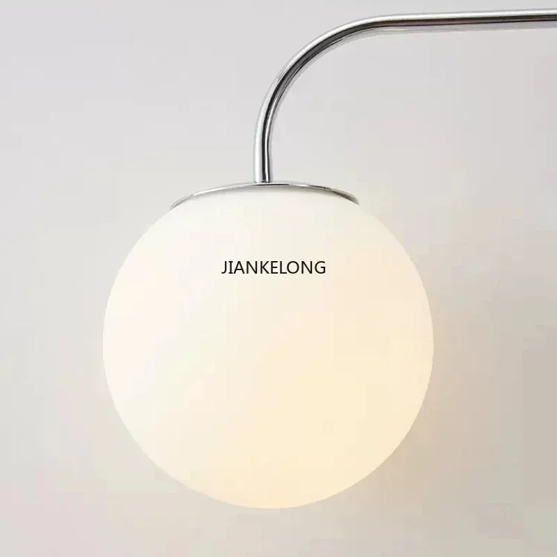 Bauhaus mittelalterliche Nachttischlampe im französischen Stil für das Hauptschlafzimmer, Wandlampe für Esszimmer, drehbare Teleskop-Schlafzimmerwandlampe