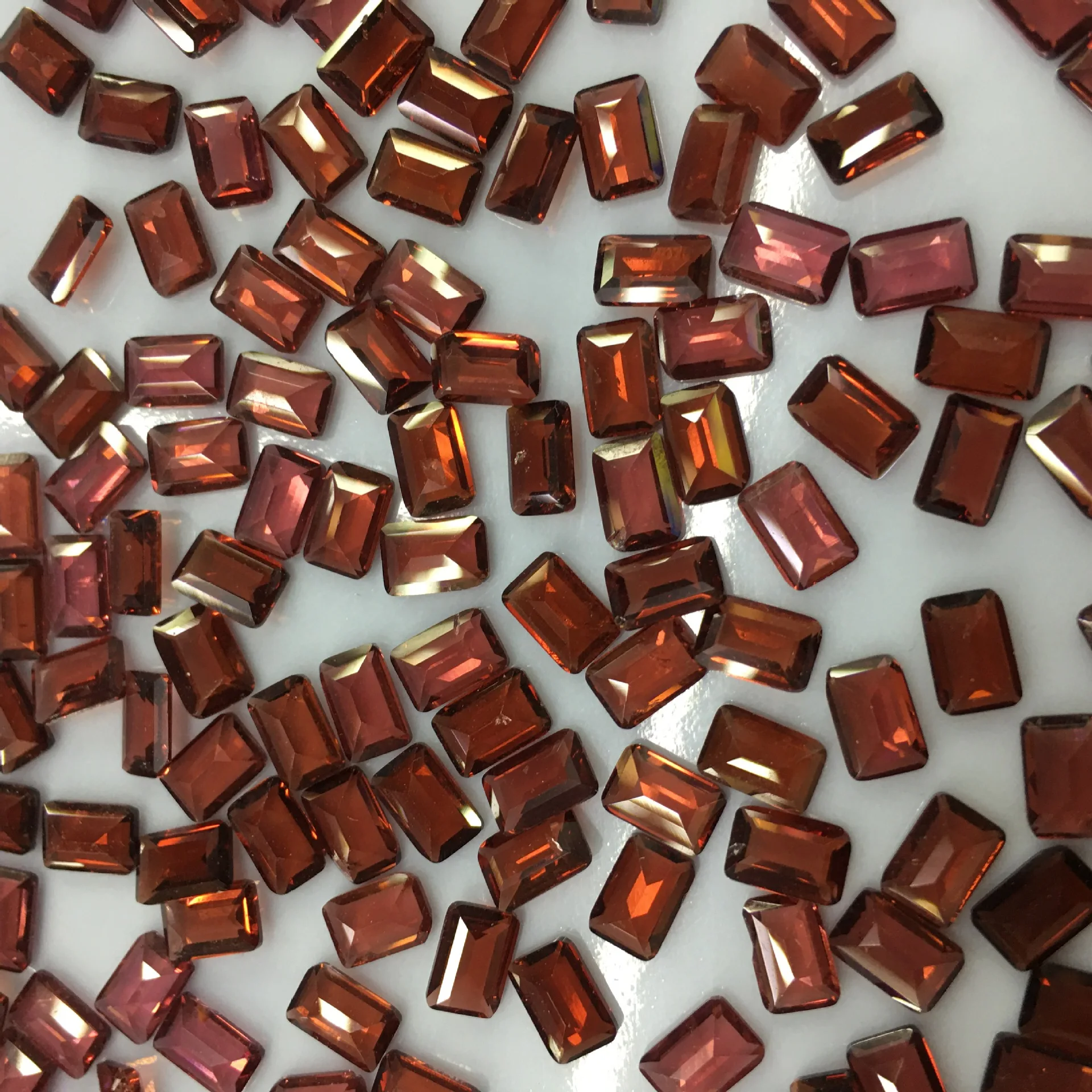 

Wholesale 20pcs/pack Genuine Garnet 4x6mm 5x7mm Rectangle Semi-Precious Gemstone Jewlery Cabochon Ring Face For Jewelry DIY