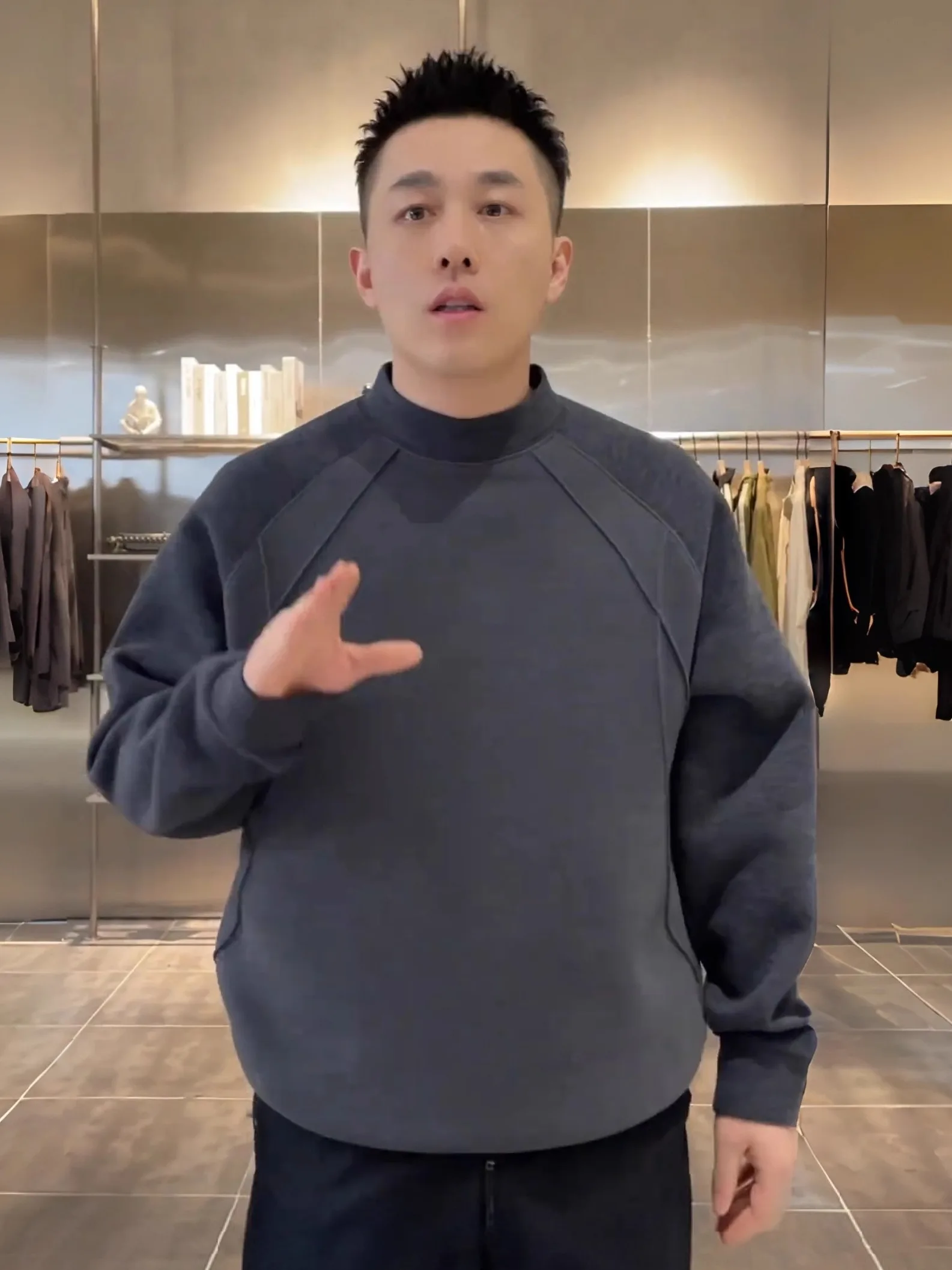 

Autumn Winter Men's Thiened Long Sve round Ne Sweatirt Faionable Color Blo Brued Hoodie Casual Warm Top