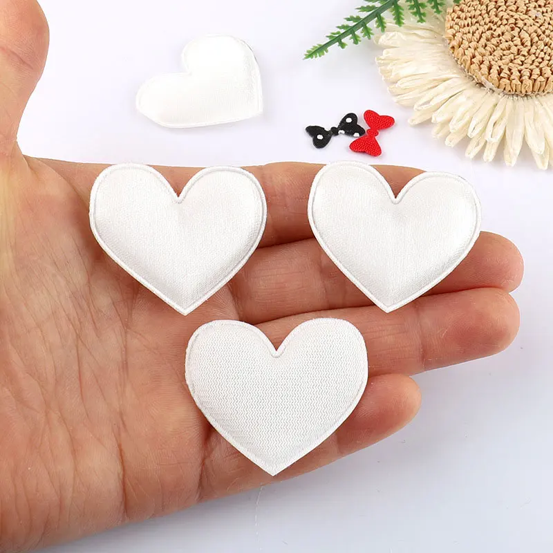 100 Stück 4CM Hitzegepresste Stoff-Herzapplikationen für DIY Handgemachte Haarspangen, Taschen, Hüte, Spielzeug und Stoffaccessoires – Detail 7