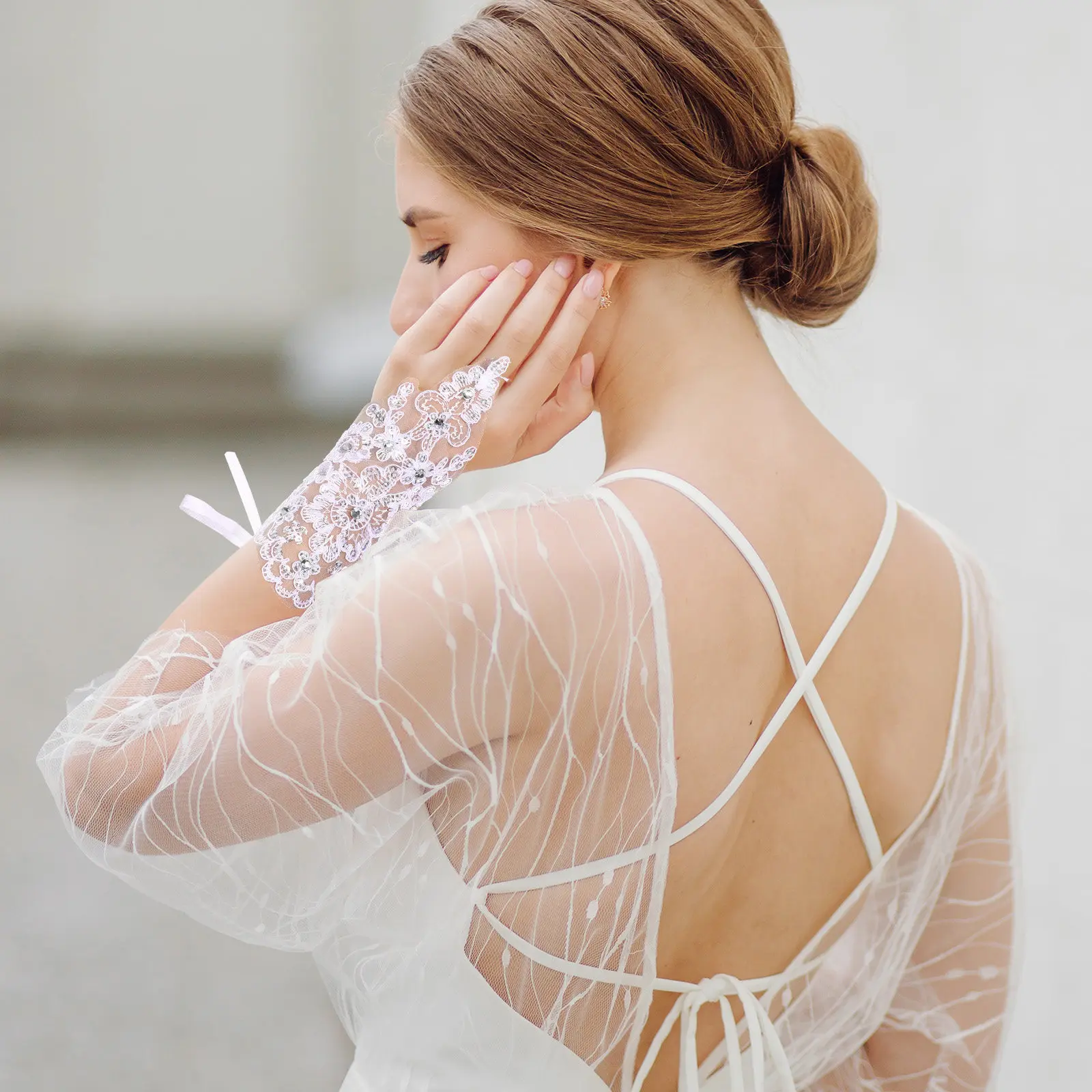 1Pair Little Dress Gloves Delicate Lace Rhinestone Detail Comfortable Fit for Wedding Stage Show Costume Event