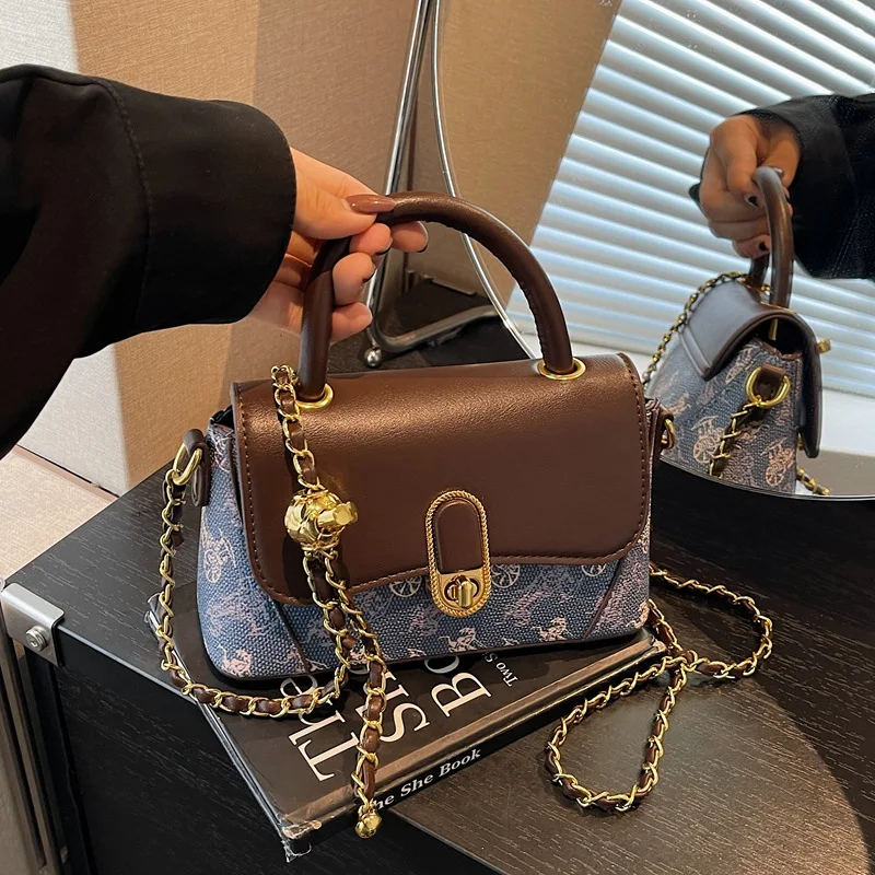 

Винтажная текстурированная большая сумка 2025 года, просторный квадратный кошелек для женщин, минималистичная сумка через плечо, шикарная сумка «день-ночь», роскошная сумка