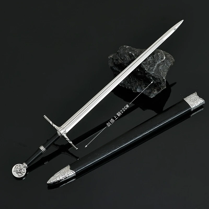 22 cm Geralt Spada The Witch Hunter Periferiche di gioco Modello in metallo Portachiavi Zaino Decorazione pendente Compleanno Festival Regalo Giocattoli