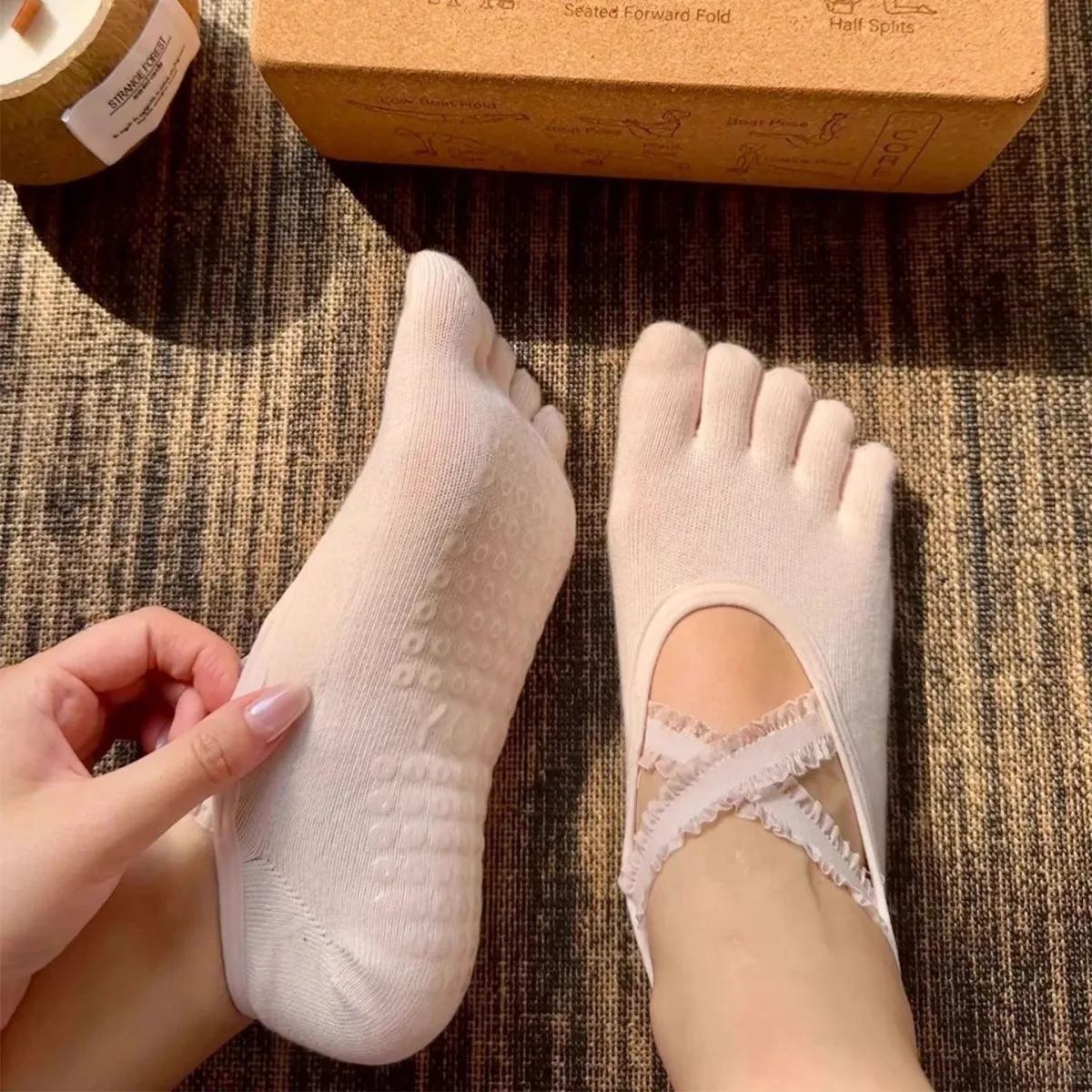 Yoga Socks Professional Non-slip Gradient Pilates Socks Backless Breathable Five-finger Indoor Gym Fitness Sports Socks-INS