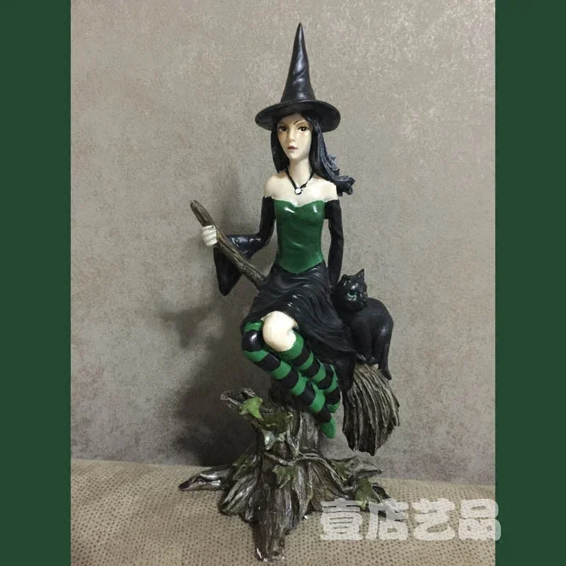Resin Craft Creative Witch Ride Broom Figurine Black Cat and Crow Novel Ornaments Halloween Decoration Gift Home Room Decoration