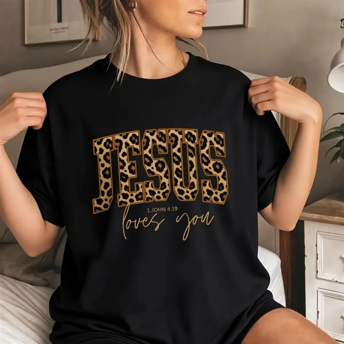 Women's Christian Casual Round Neck Graphic Tee Cheetah Graphic Bible Verse Faith Inspired Shirts for Women Aesthetics Clothes