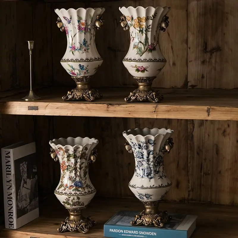 Porcelain vase retro blue and white porcelain European living room decoration flower arrangement light luxury Chinese decoration