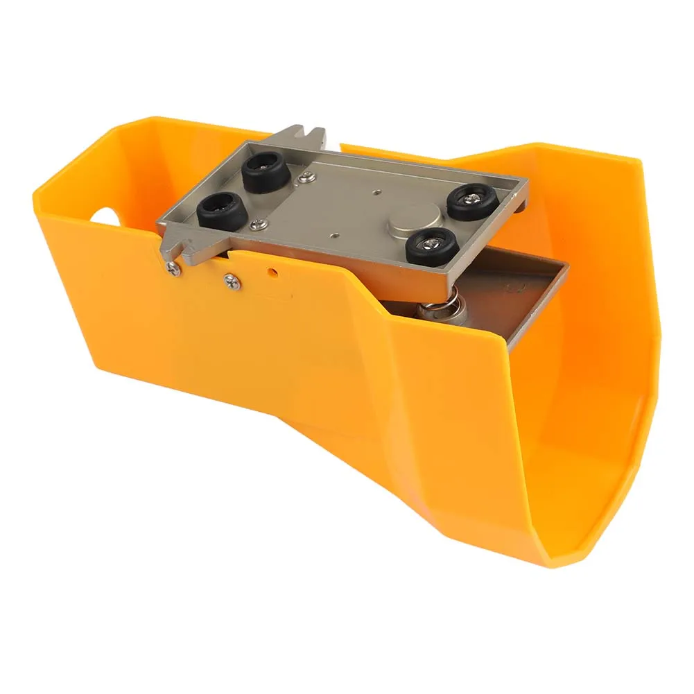4F210-08G Pneumatic Foot Pedal Valve Five Way Two Position Designed for Stable Performance in Normal Atmospheric Temperature