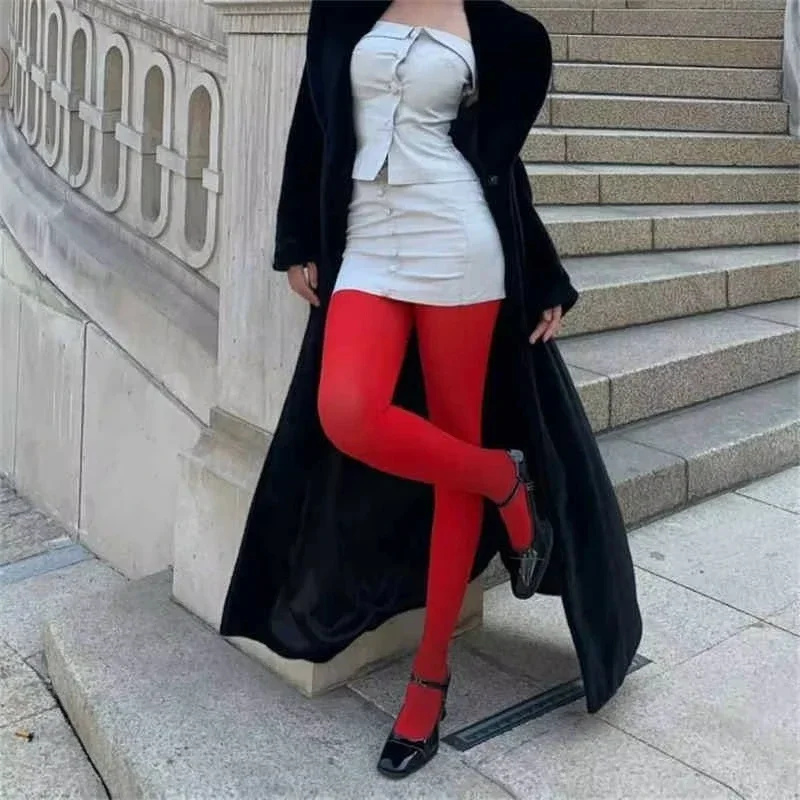 Retro vermelho meia-calça feminina exterior usar meias de veludo magros calças para este ano calças de fundo de plástico apertadas