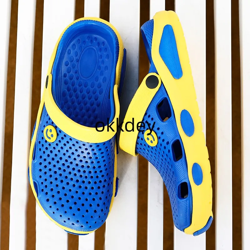 Slippers for Man Fashion Beach Outdoor Wading Shoes Baotou Hole Shoes for Men Breathable Sport Casual Indoor Slippers New Summer