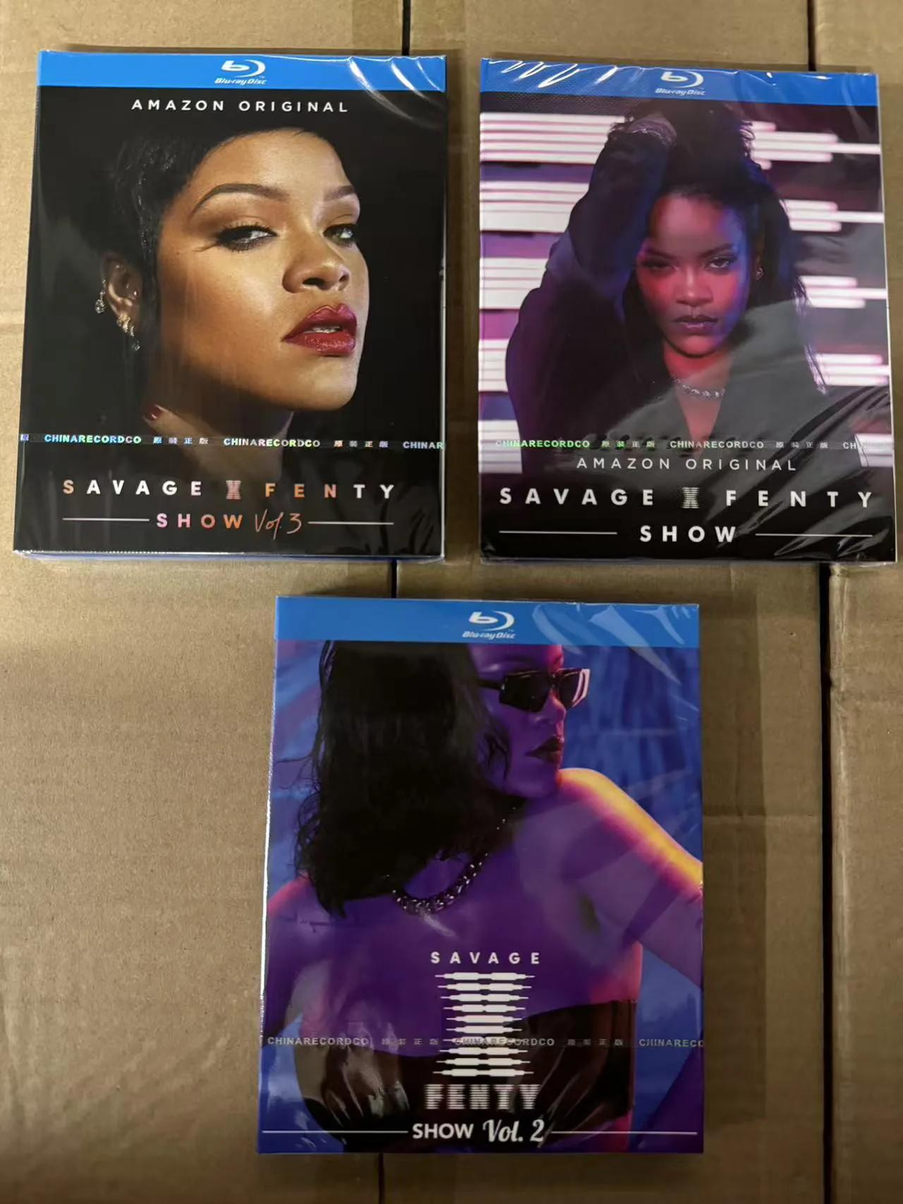 

Blu-ray диск: Рианна 1-3 / Набор из 3 дисков / HD / Неукороченное издание / В коробке
