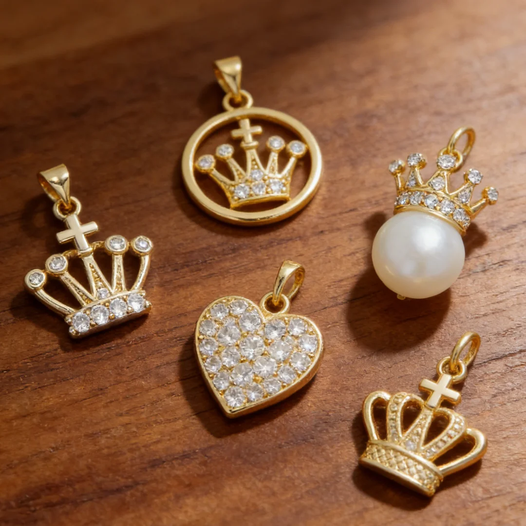 

15 шт. латунных подвесок с цирконием: корона, сердце, жемчуг. Круглые полые шармы для самостоятельного изготовления украшений, аксессуары для ожерелий и браслетов.