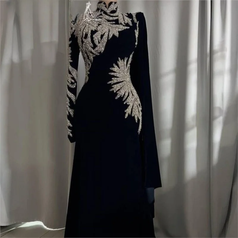 

New and blue velvet hosting dress