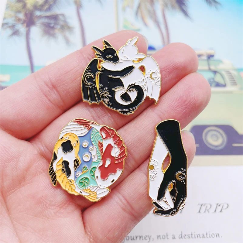 Cartoon Cute Animal Hug Enamel Pins Dragon Snake Koi Cat Fawn Hands Black White Alloy Brooch Badge Jewelry Couple Gift