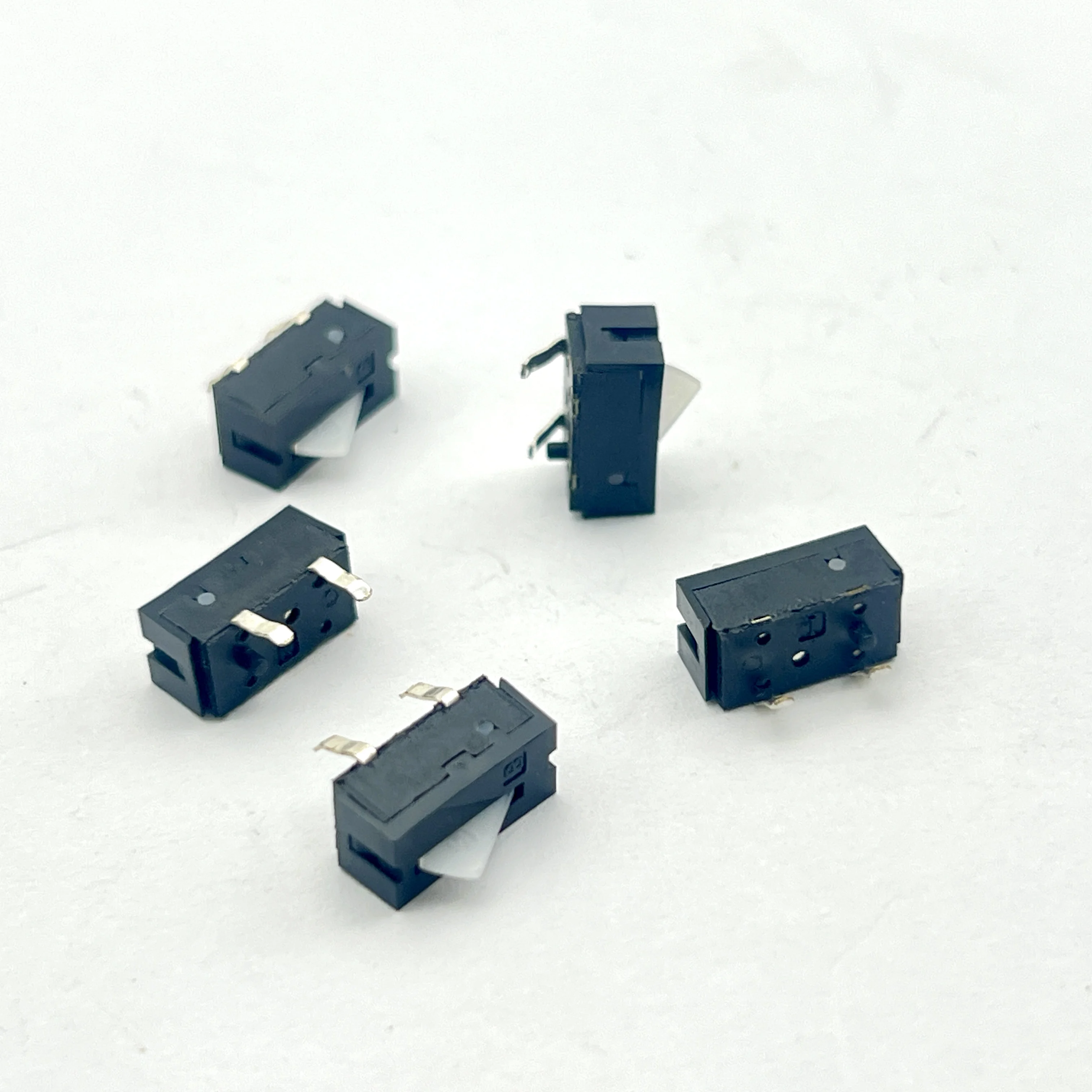 Tamper-proof micro-motion small-stroke limit switch reset 2-pin, 50 pcs