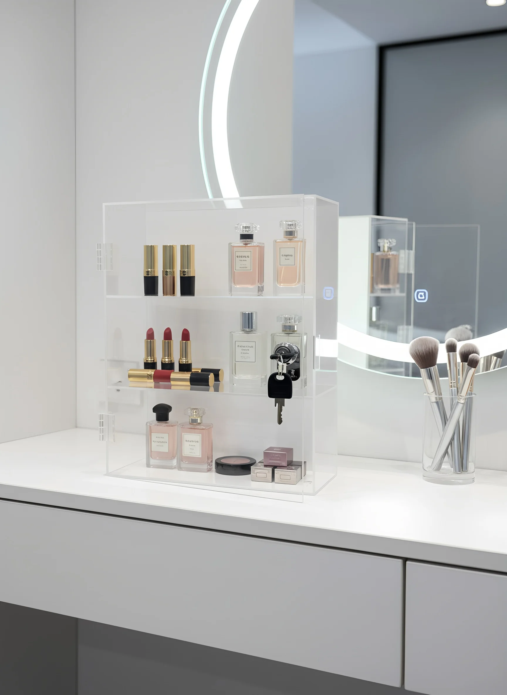 Acryl-Aufbewahrungsschrank zum Schließen von Kosmetik-, Parfüm-, Lippenstift- und Kleinteilebehältern, handgefertigt, staubdicht, diebstahlsicher. – Detail 3
