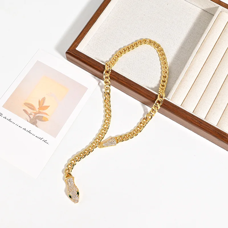 Vintage Snake Bone Necklace Versatile Metal Hip-Hop Simple Clavicle Chain Elegant Luxury Jewelry Birthday Gifts for Women Friend