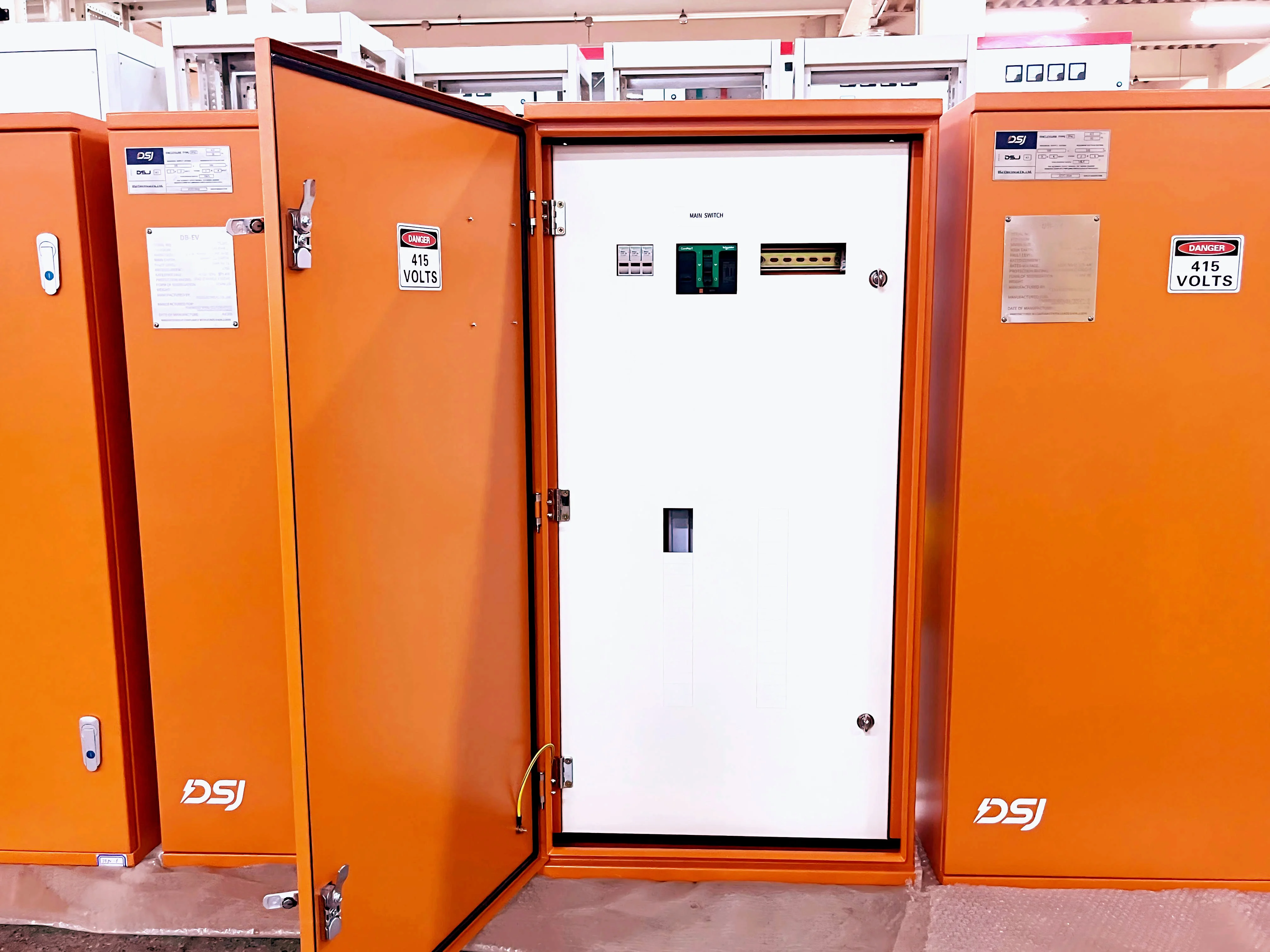 Australian Standard Power Distribution Equipment Solar PV Commercial Building Distribution Box Switchboard
