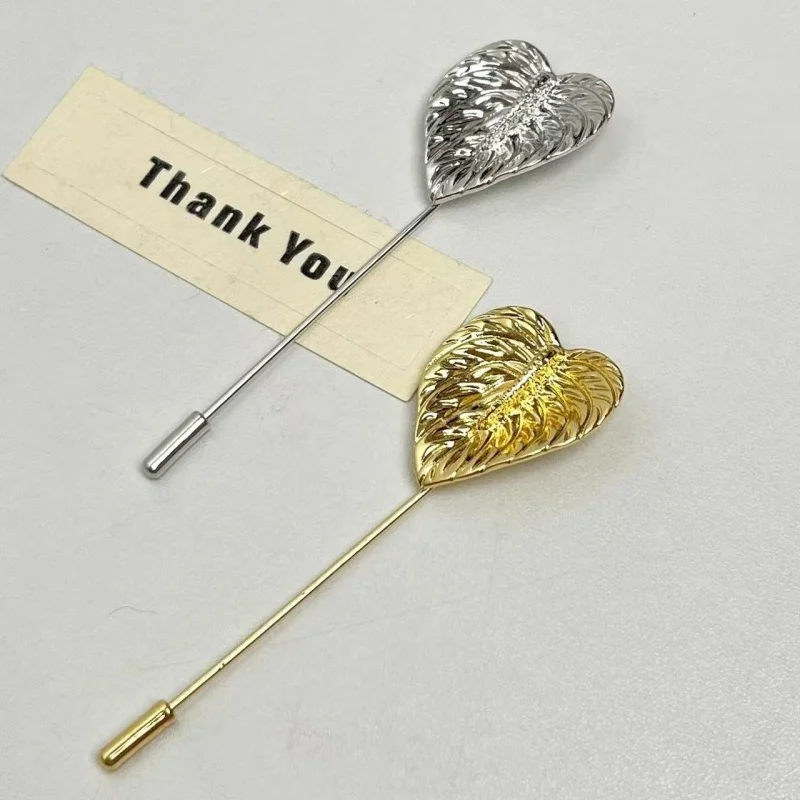 

Retro Style Metal Pin Brooch for Women Worn Texture Heart Suit Lapel Pin High-End Feel Coat Decorative Pin Commute Accessory
