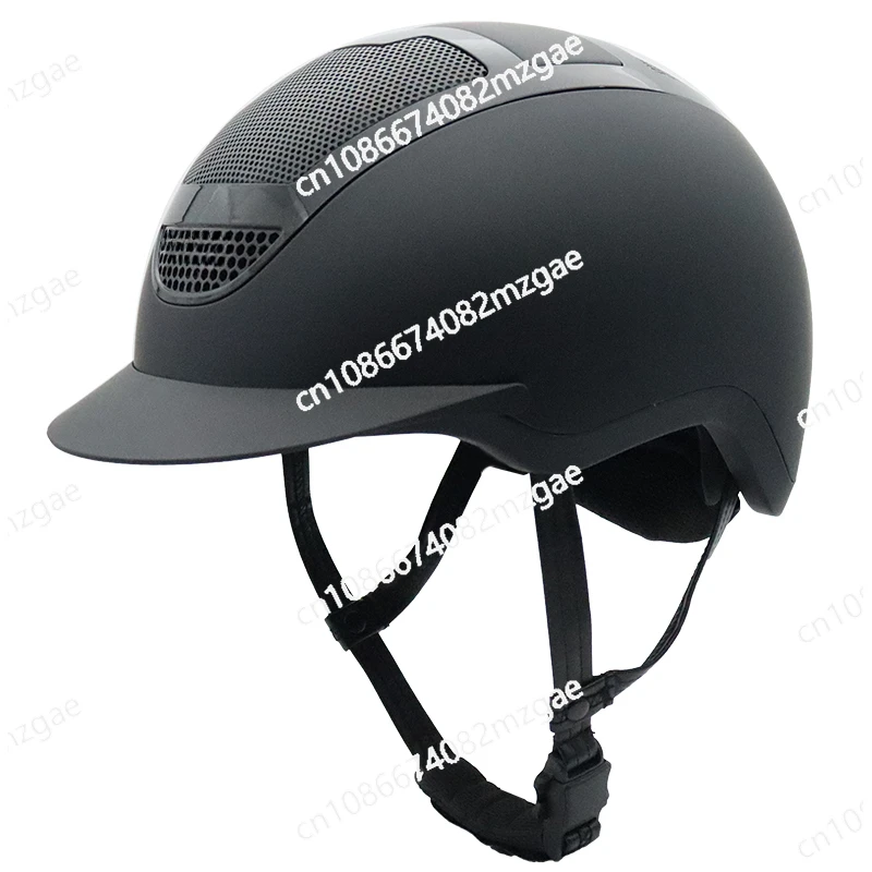 Equestrian competition helmets can be adjusted for adults and children to cool and breathable in summer