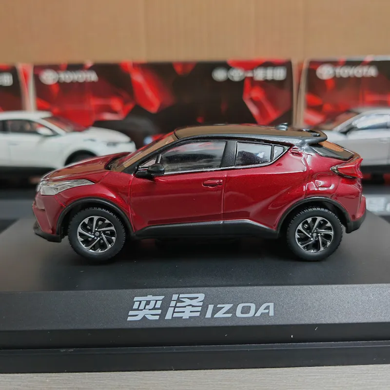 1/43 Toyotas IZOA SUV Alloy Car Model Diecast Metal Vehicles Car Model High Simulation Miniature Scale Collection Childrens Gift