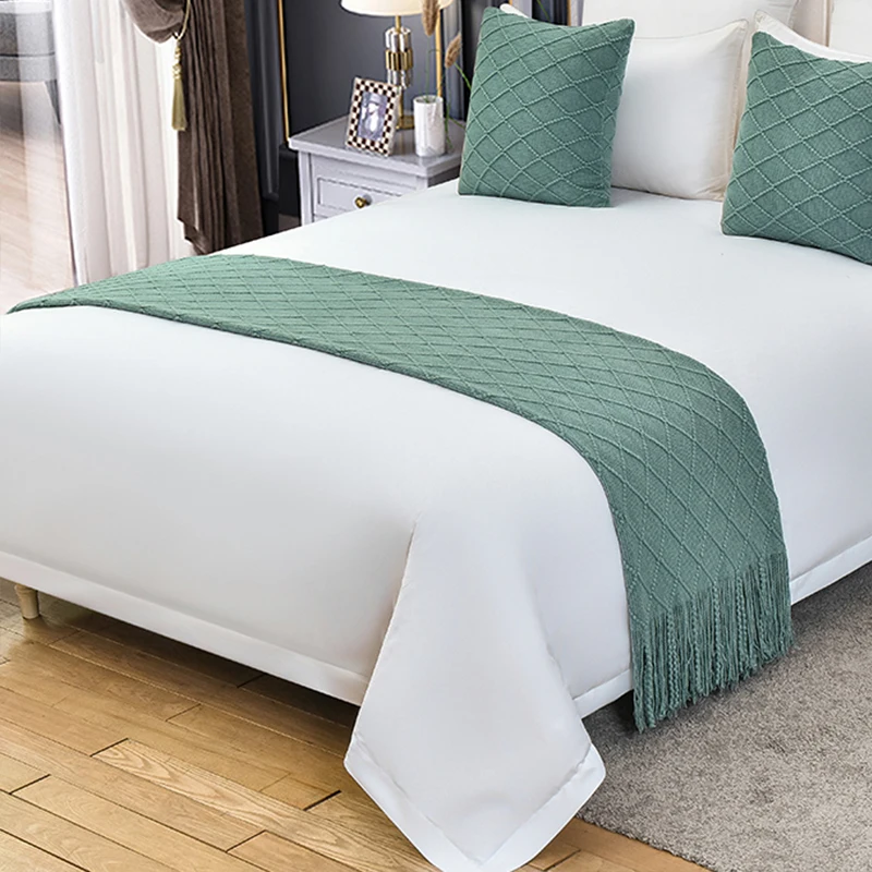 Corridore del letto in stile europeo che lavora a maglia passamaneria con nappe Runner per letto decorazioni per la casa bandiera del letto Hotel Homestay Wedding Room Decor copriletto