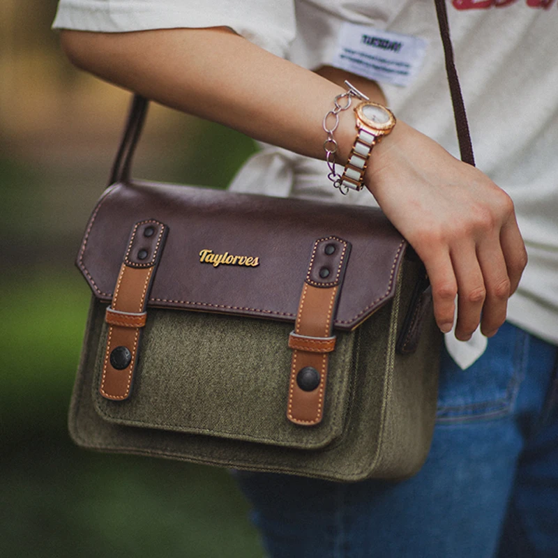 

Mini Camera Bag For Canon M50, Fujifilm XT5, X-T30, and X-S10 Mirrorless DSLR Digital Camera Bag Photography Carrying Case