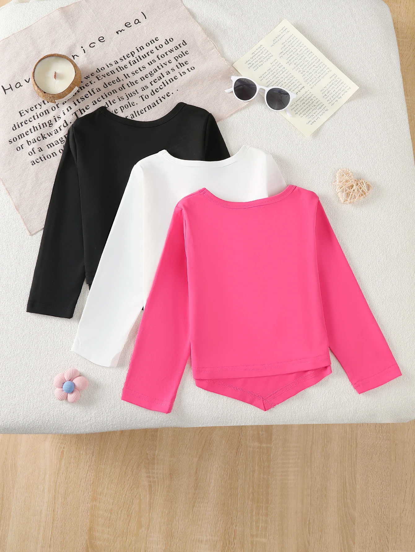 Three-Piece Set Girl's Long Sleeve Top with Heart Pattern Cute Versatile Spring Autumn Outfit for Little Girls Ideal for Outdoor