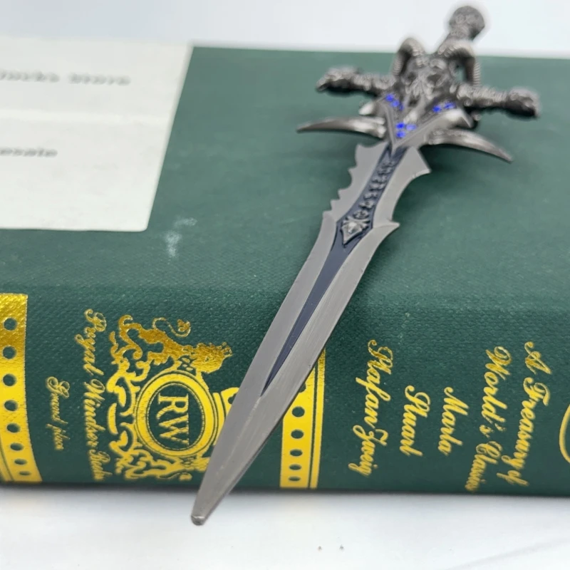 월드 오브 워크래프트 Frostmourne 검 장난감 모델 - 22cm(8.66in) 아연 합금, WoW 팬에게 적합, 액션 피규어 무기 액세서리