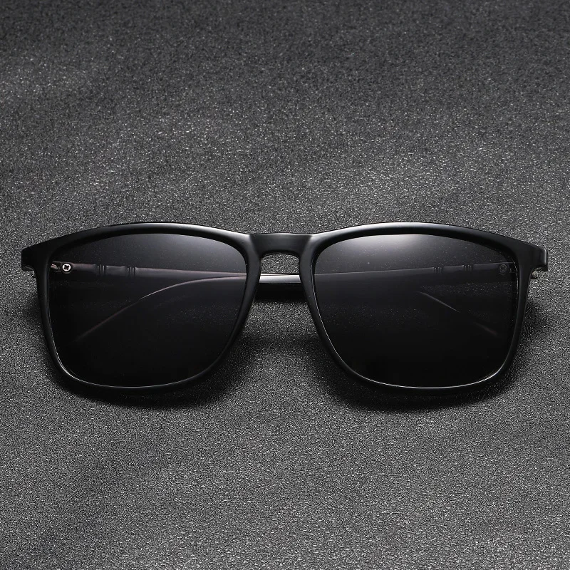 Outdoor Driving Sunglasses Popular Square Large Frame Sun Glasses Classic Polarized Glasses Men Women Fishing Glasses