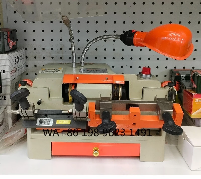 

Advanced multi-functional double-head key cutting copier, high-precision locksmith equipment, stable performance