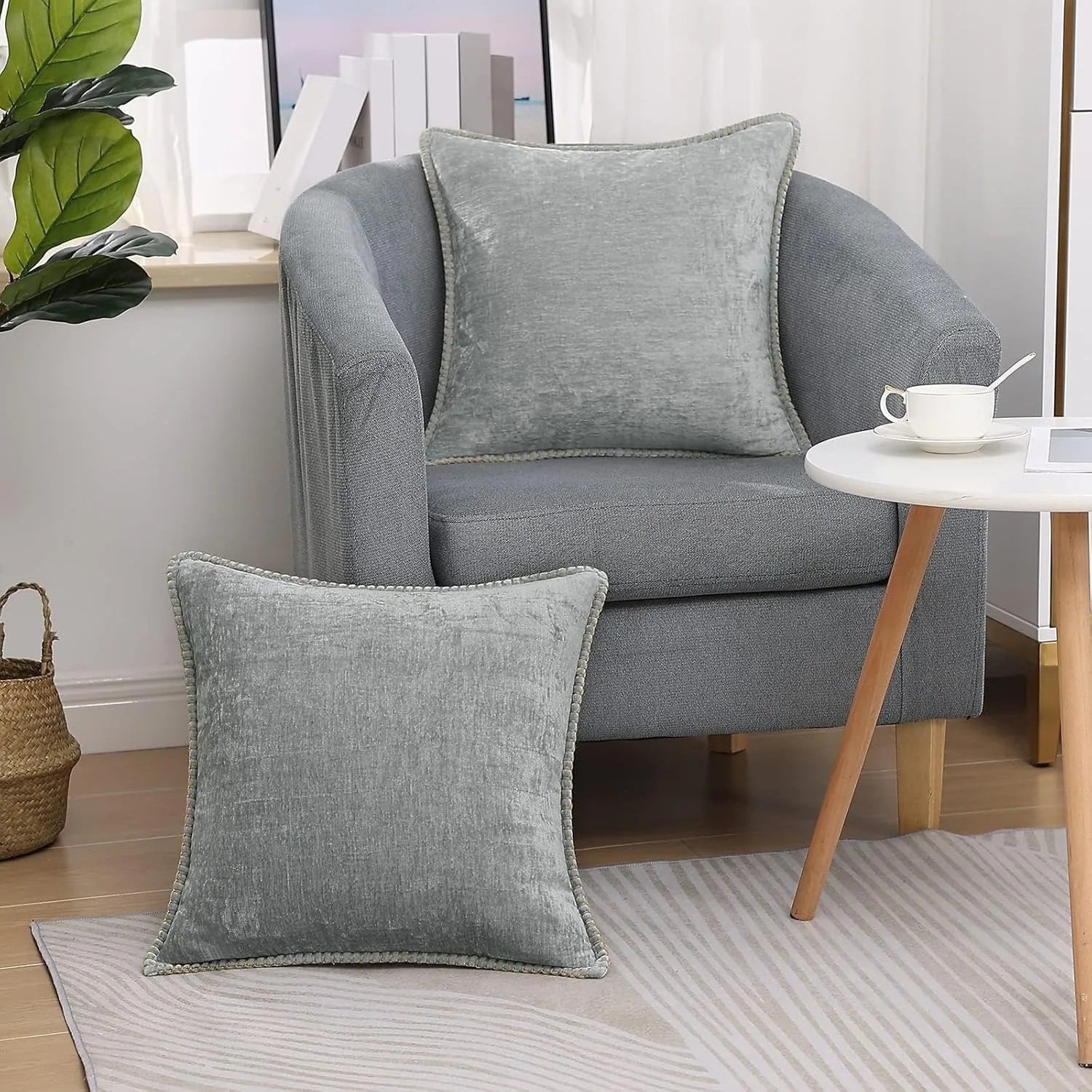 أغطية وسائد المزرعة المخملية وسادة زخرفية زنبركية من الشنيل مقاس 45 × 45 سم حافة مخيطة باللون الرمادي لغرفة النوم والأريكة