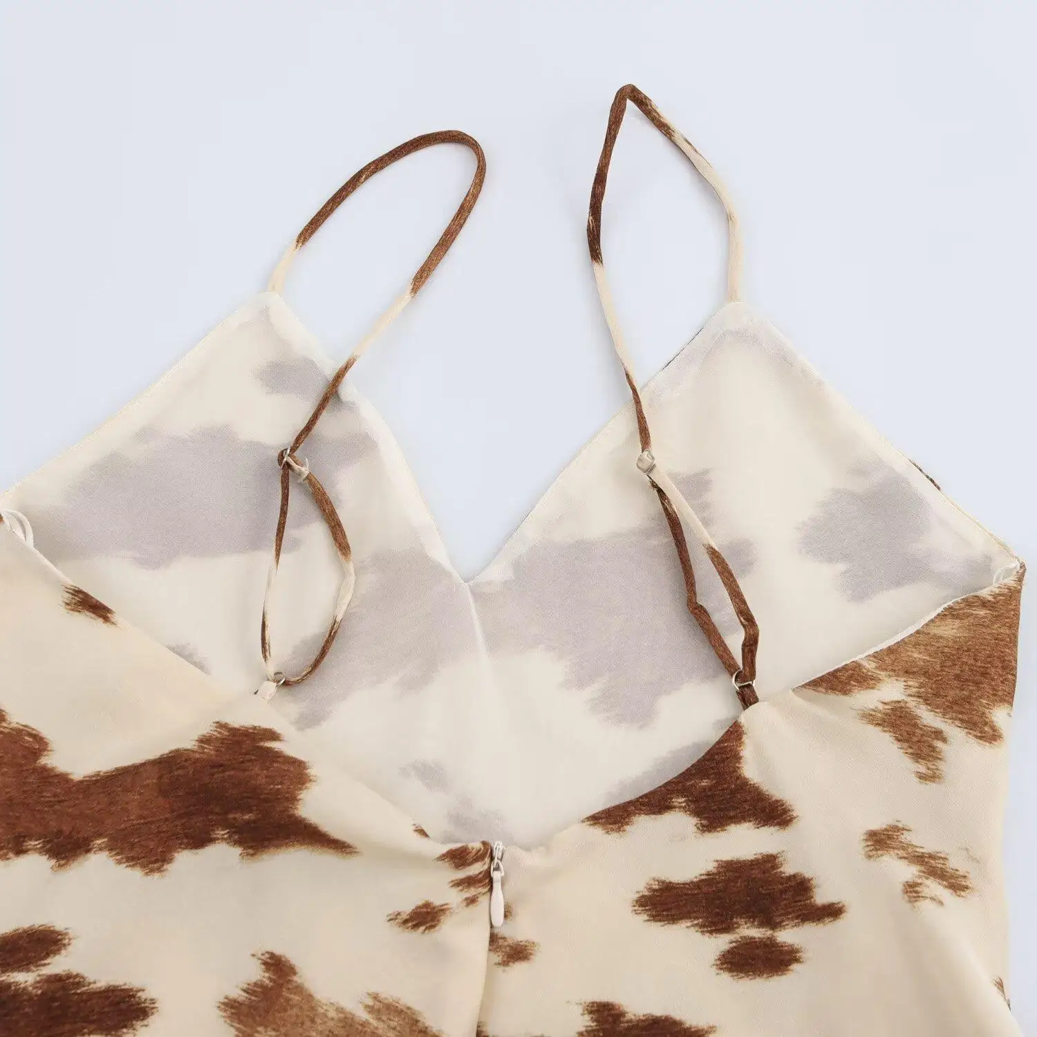 ชุดเดรสผ้าซาตินไหมพรมสำหรับผู้หญิง รุ่น Dr Strapl ทรงตรงลำลองสำหรับฤดูร้อน ผ้าโพลีเอสเตอร์ รัดเอว ปิดด้วยซิป