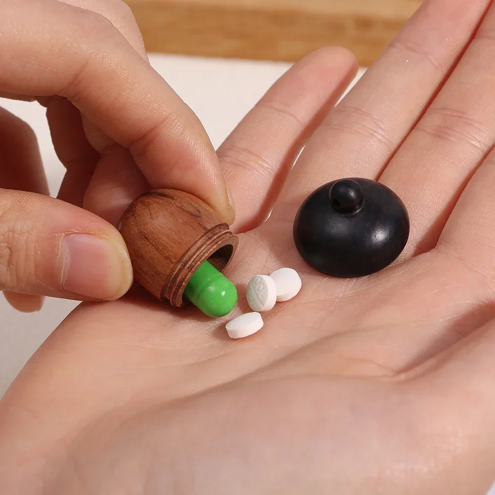 5/1Pcs Mini Wood Acorn Pill Case Portable Tablets Storage Sealed Can Pinecone Keychain Pendants DIY Jewelry Necklace Decorations