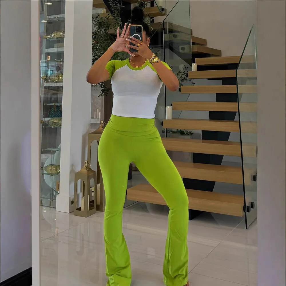 2025 Primavera Estate Donna Pantaloni da yoga Set Color Block Manica raglan Abbigliamento sportivo Completo a due pezzi Set da allenamento di media resistenza