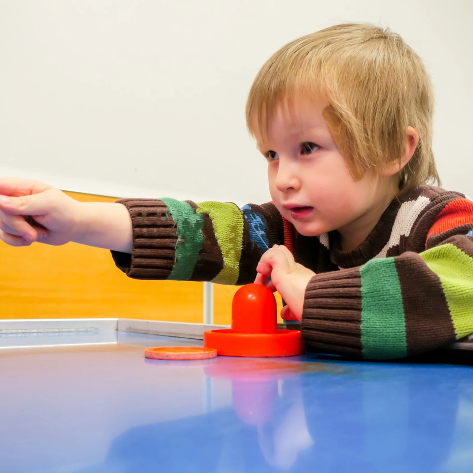 

5Pcs Air Hockey Pucks Plastic Table Puck Game Room Equipment Amusing Hand Moves Pastime Activity Air Hockey Pucks