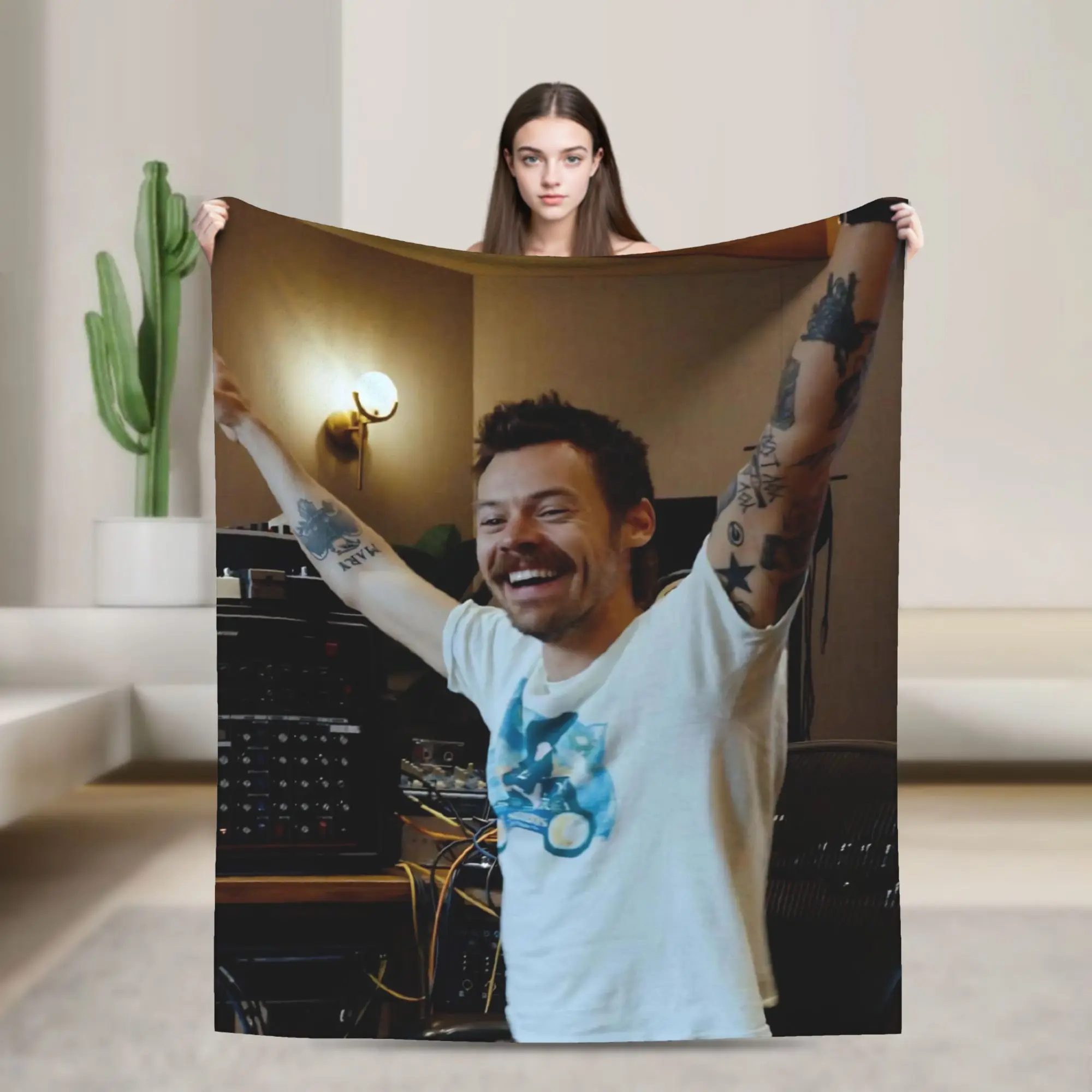 Kiss All The Time Disco Blanket Harrys Singer Styles Flannel Funny Warm Throw Blanket for Bedding Lounge Textile Decor