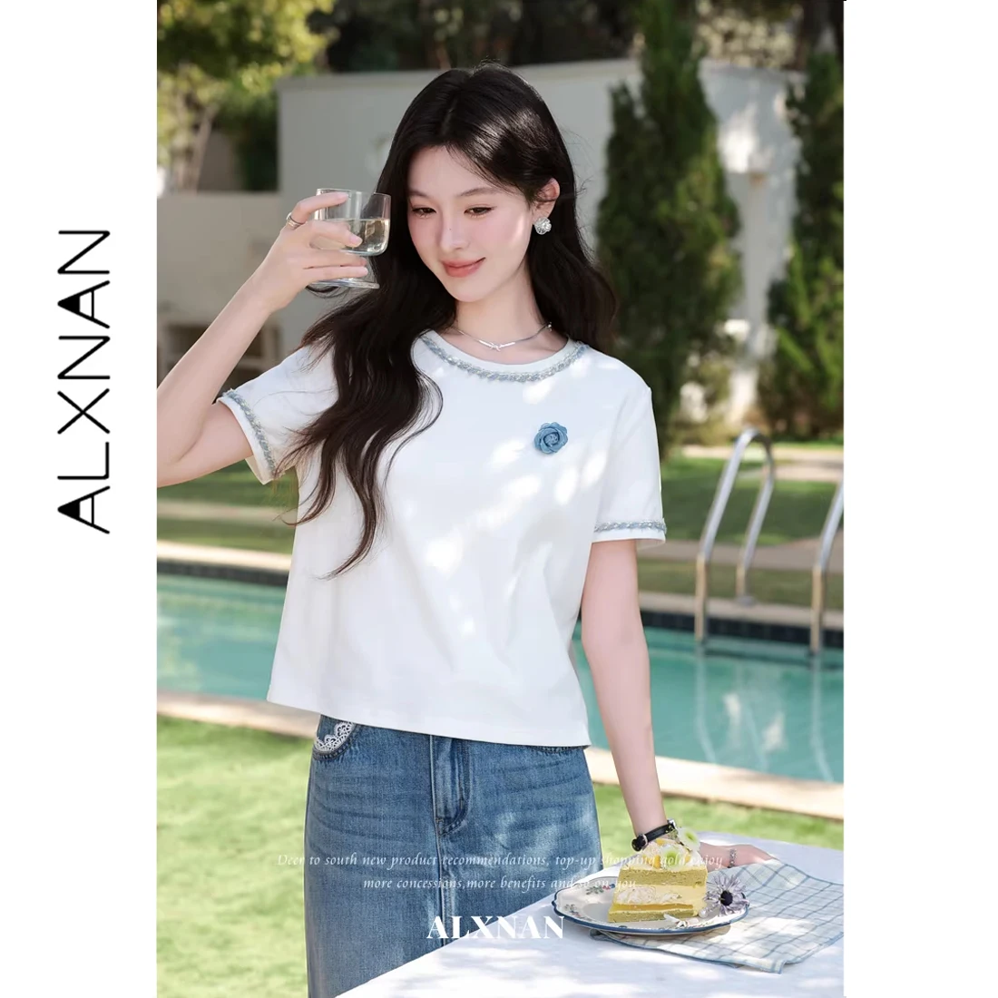 

ALXNAN Off-white T-shirt with 3D Floral Print Contrasting Ribbon Trim Short Sleeve T-shirt 2026 Summer Casual Female Tops L62706