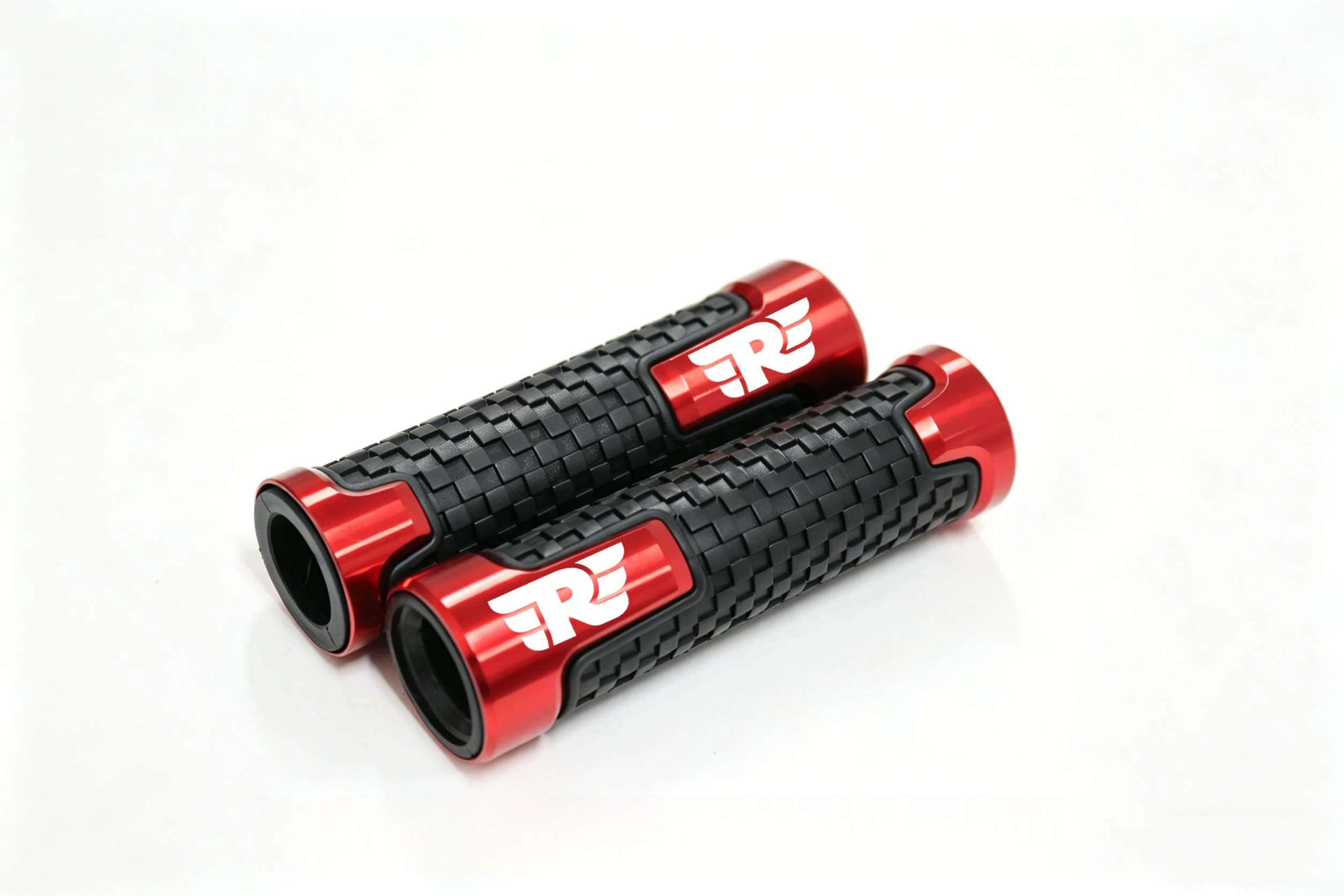 Non-Slip Handlebar Grips For Royal Enfield Bullet Meteor Classic 350 500 Interceptor 650 Continental GT Himalayan 400 411 ﻿