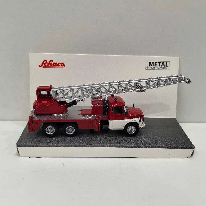 Diecast SCHUCO 1/87 Scale TATRA T148 Crane Truck Alloy Car Model