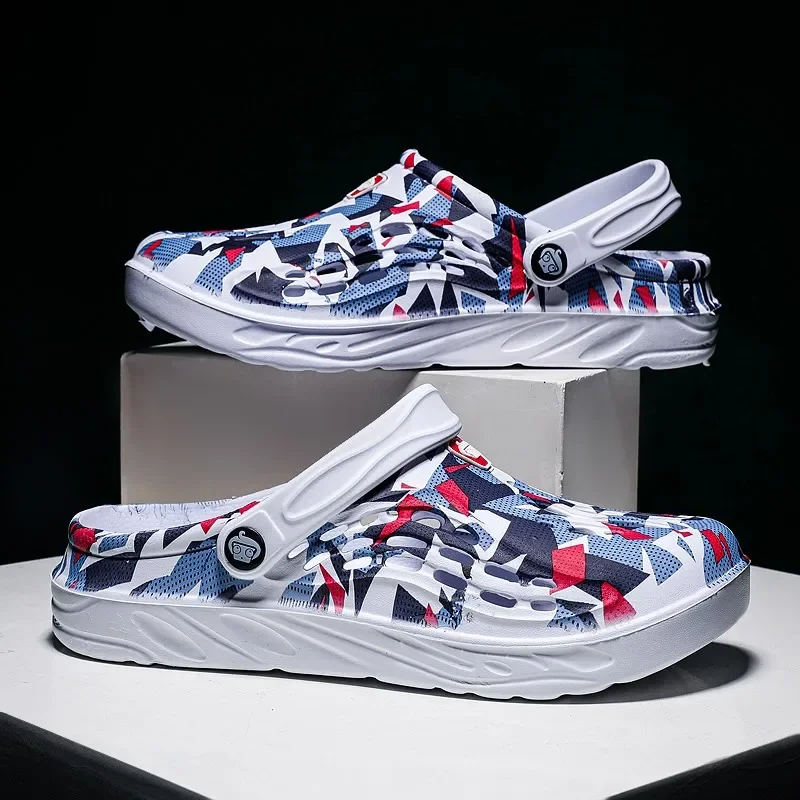 

Light Men's Clogs Slippers Comfortable Summer Men Outdoor Wading Sandals Soft Beach Antiskid Sports Slippers Plus Size47 48 49