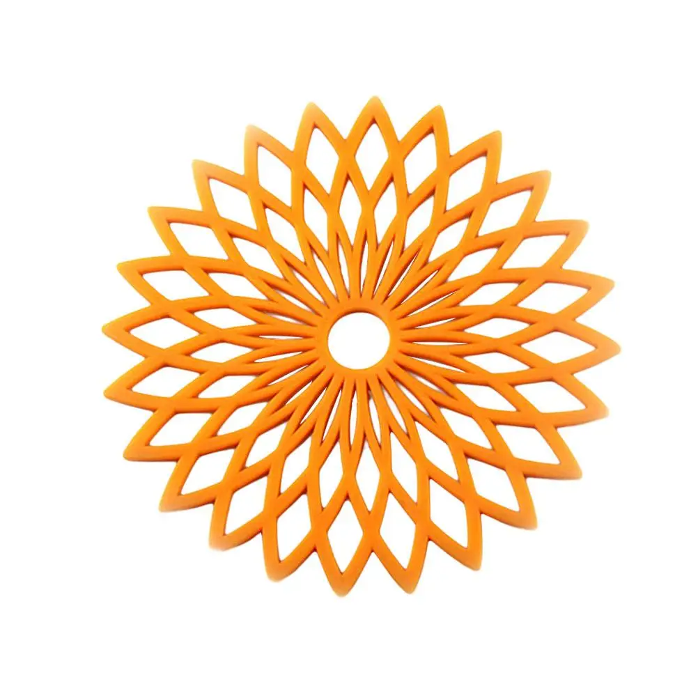 

1 Pc Silicone Coaster Round and Flower Hot Pads Non-slip Heat Insulation Mat For Home Use(Random Color)