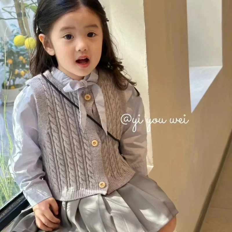 Kxkm-Girls' Preppy Style Suit2024Spring New Children's Knitted Vest Pleated Skirt Three-Piece Set New Spring Clothing