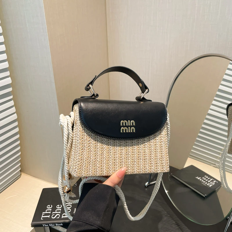 

​ ​ Минималистичная портативная женская сумка, миниатюрный клатч, упрощенная роскошь для сувениров ​ ​