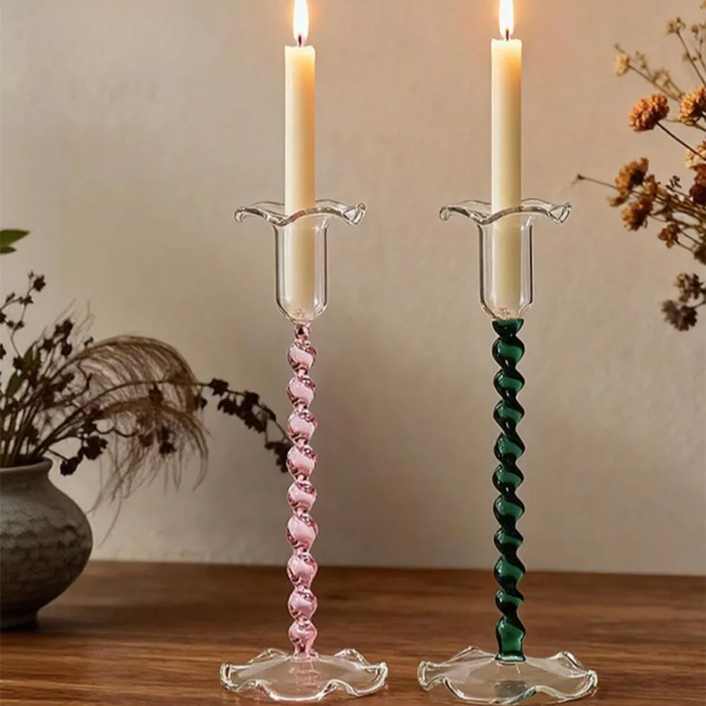 Blütenknospen-Kerzenhalter im europäischen Stil mit hohem Fuß, spiralförmiger Retro-Kerzenhalter in Retro-Farbe, kreative Desktop-Dekoration für Hochzeiten zu Hause